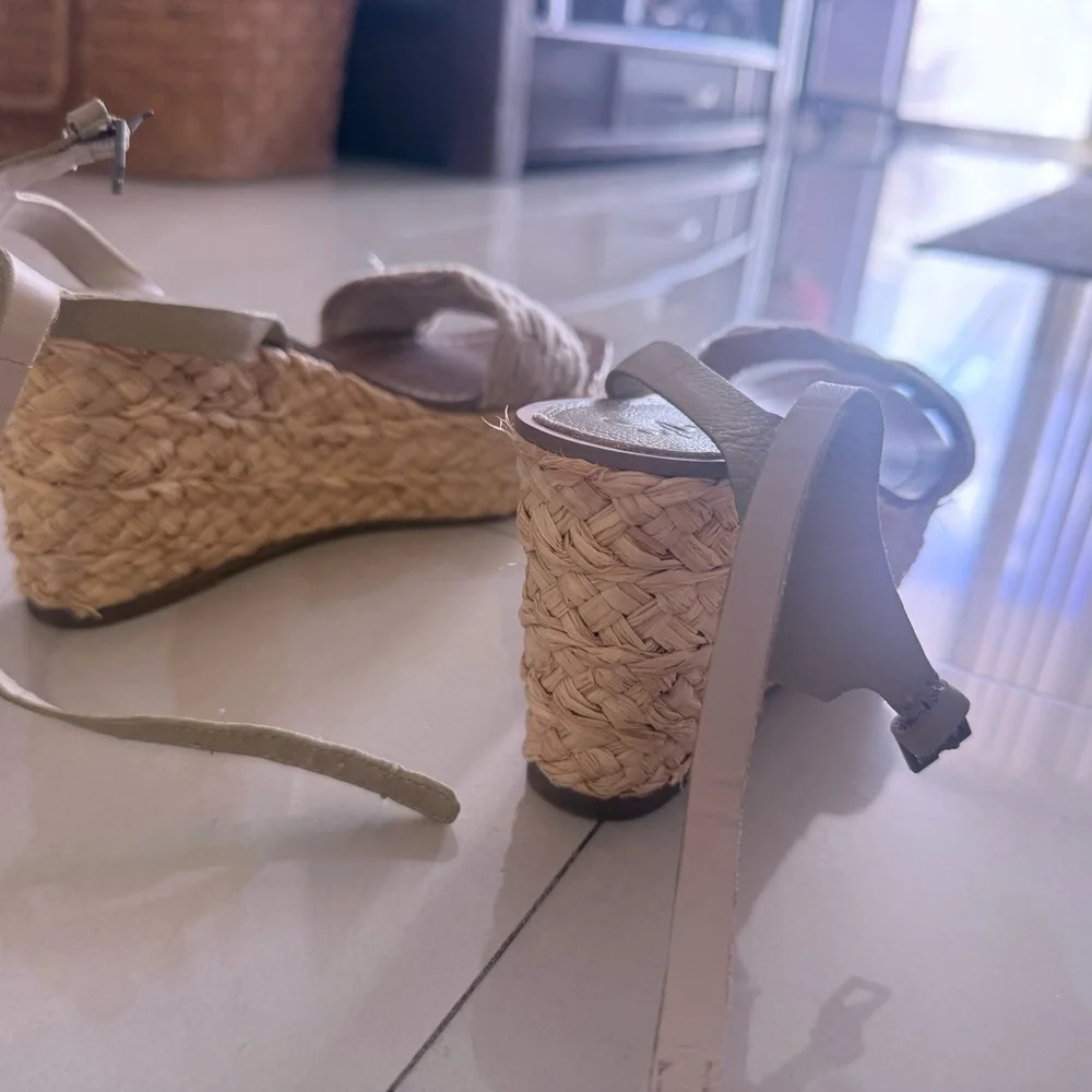 Splendid Cream Woven Espadrille Wedge Sandals size 6M